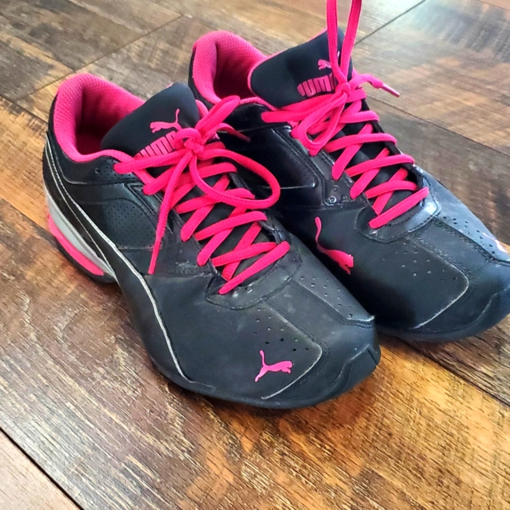 Women's Puma Sneakers size 8.5